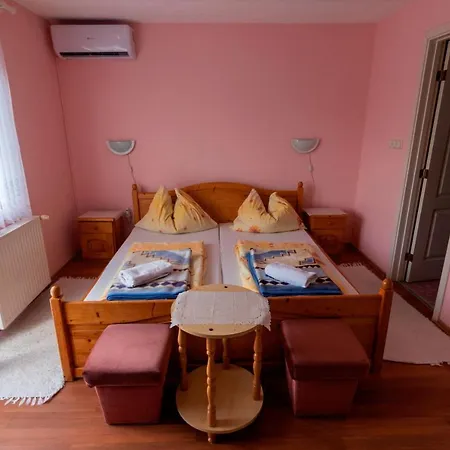 Kovacs Vendeghaz Guest house Vonyarcvashegy