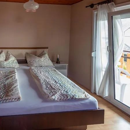 Kovacs Vendeghaz Guest house